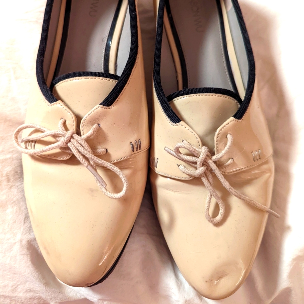 JASON WU Patent Leather Dress Shoes. Cream with Black Accents. Size 9.5US/41EU
